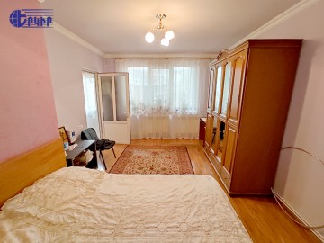 Բնակարաններ Կոդ` 3+400950