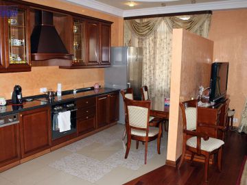 Apartments Code: 10+30613