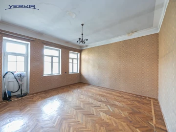 Houses Code: 1+517107