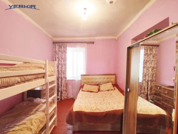 Առանձնատներ Կոդ` 10+518097