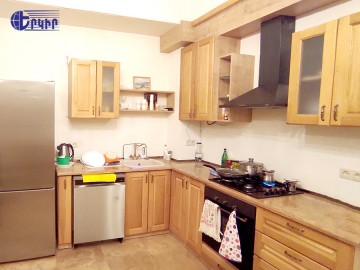 Բնակարաններ Կոդ` 5+22200