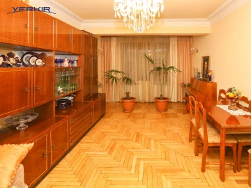 Apartments Code: 10+421286