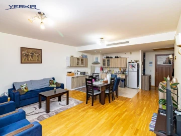 Բնակարաններ Կոդ` 5+214467