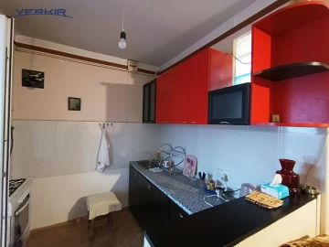 Բնակարաններ Կոդ` 9+214206