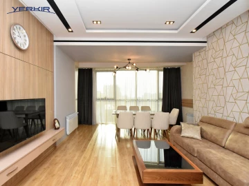 Apartments Code: 5+321048