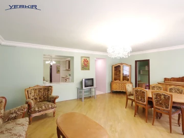 Apartments Code: 4+309319