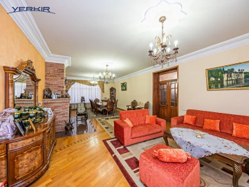 Houses Code: 9+520604