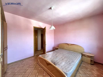 Բնակարաններ Կոդ` 4+213394