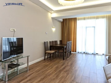 Apartments Code: 9+4425808