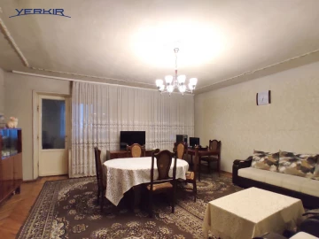 Apartments Code: 10+407985