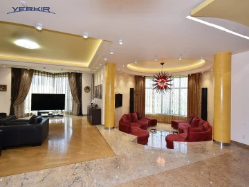 Houses Code: 2+509655