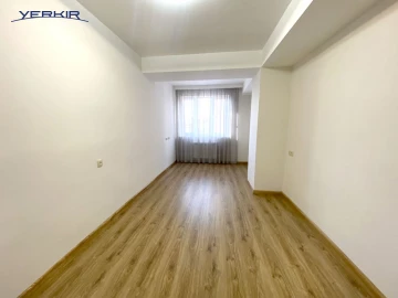 Apartments Code: 4+408415