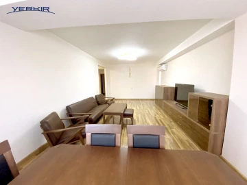 Apartments Code: 4+408415