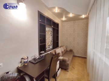 Բնակարաններ Կոդ` 3+401741