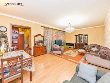 Houses Code: 8+517854