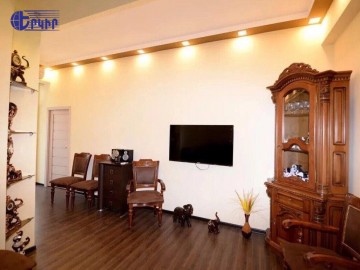 Apartments Code: 8+30639