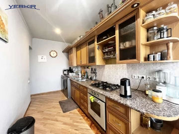 Բնակարաններ Կոդ` 3+317058