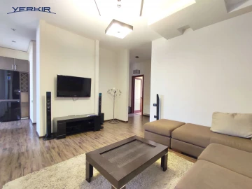 Apartments Code: 4+30421