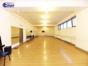 Commercial properties Code: 4+90938