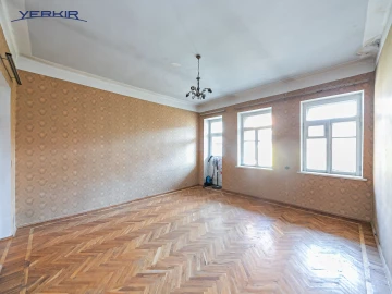 Houses Code: 1+517107