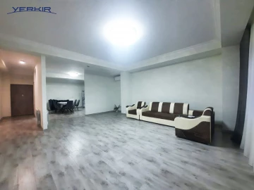 Բնակարաններ Կոդ` 5+414837