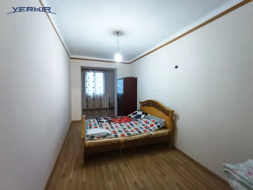 Բնակարաններ Կոդ` 9+214206