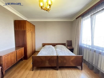 Բնակարաններ Կոդ` 3+211165