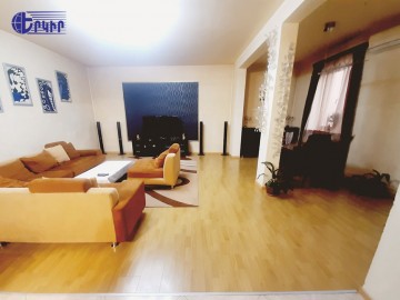 Առանձնատներ Կոդ` 4+50896