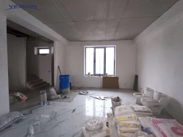 Կոմերցիոն Տարածքներ Կոդ` 9+918000