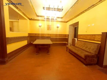 Կոմերցիոն Տարածքներ Կոդ` 10+906442