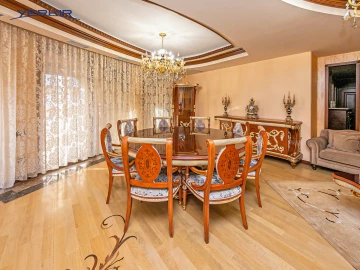 Բնակարաններ Կոդ` 5+418185