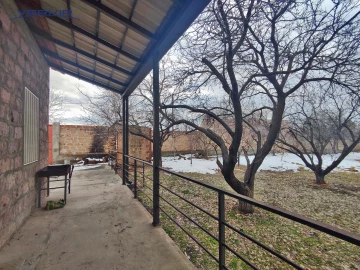 Land areas Code: 4+615798