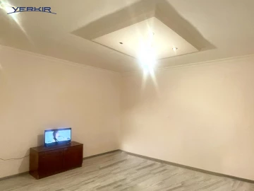 Բնակարաններ Կոդ` 5+108970