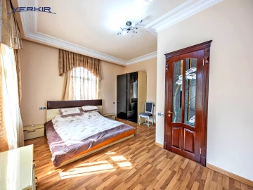 Առանձնատներ Կոդ` 3+513344