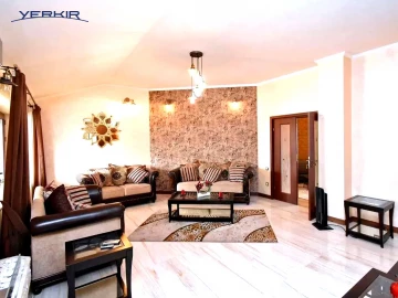 Բնակարաններ Կոդ` 4+80192