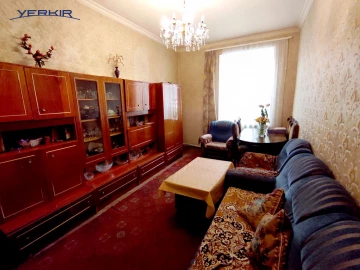 Կոմերցիոն Տարածքներ Կոդ` 5+908988