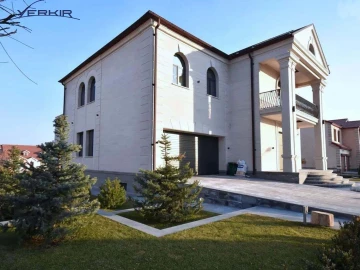 Houses Code: 9+515032