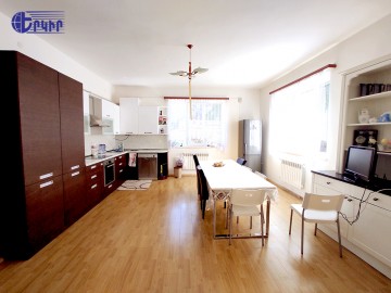 Առանձնատներ Կոդ` 8+50805