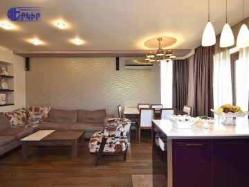 Բնակարաններ Կոդ` 10+302298