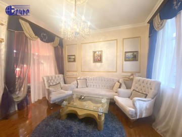 Բնակարաններ Կոդ` 5+20896