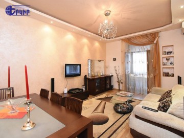 Квартиры Код 5+11771