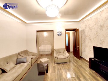 Բնակարաններ Կոդ` 10+10072