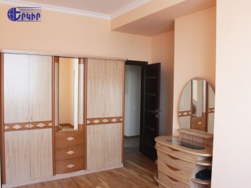 Բնակարաններ Կոդ` 9+40016