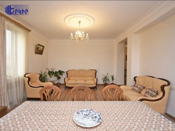 Houses Code: 5+50589