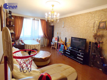 Բնակարաններ Կոդ` 8+203641