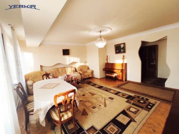 Apartments Code: 8+814663