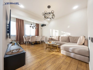 Բնակարաններ Կոդ` 5+213622