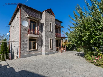 Houses Code: 5+520713