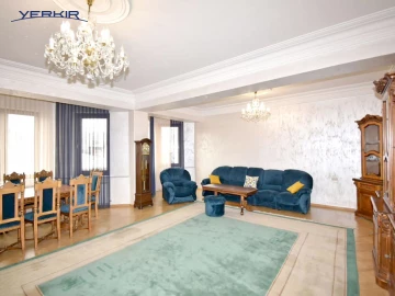 Apartments Code: 9+809035