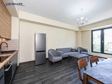 Apartments Code: 8+215948